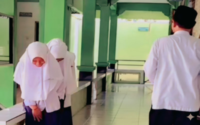 Opini: Adab Lebih Tinggi daripada Ilmu