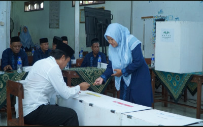 Rapat Umum Pemilihan Kepala RA, Madrasah, dan Sekolah YPM Kembang Berlangsung Khidmat