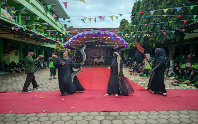 Hari Pertama SEMERBAK di MTs Madarijul Huda berjalan dengan meriah